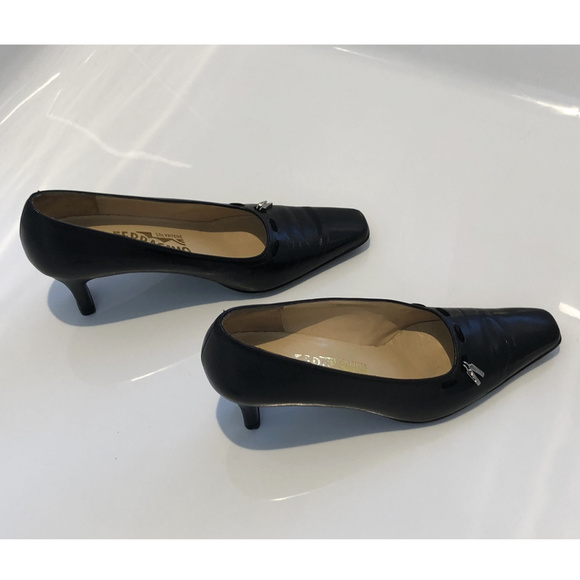 Salvatore Ferragamo Black Leather Low Heel Pumps - Picture 4 of 8